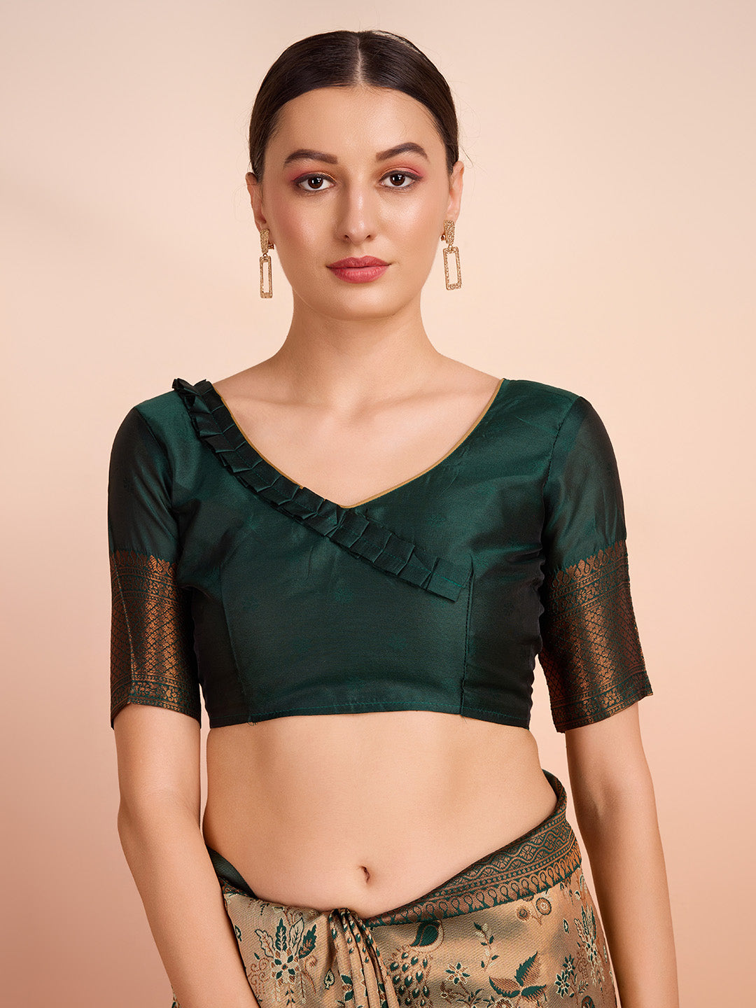 DrapeKatha Evergreen Weave – Woven Banarasi Pure Silk Saree